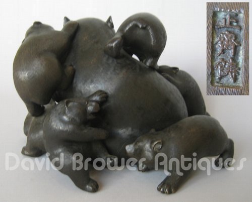 Japanese bronze group of bears